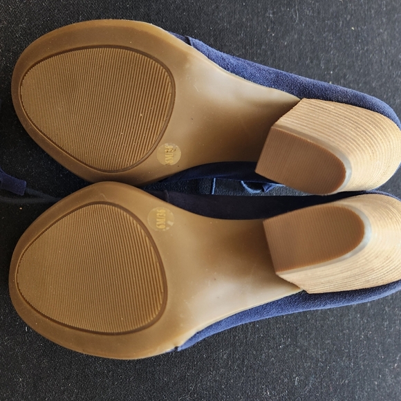 Booties - Picture 2 of 6